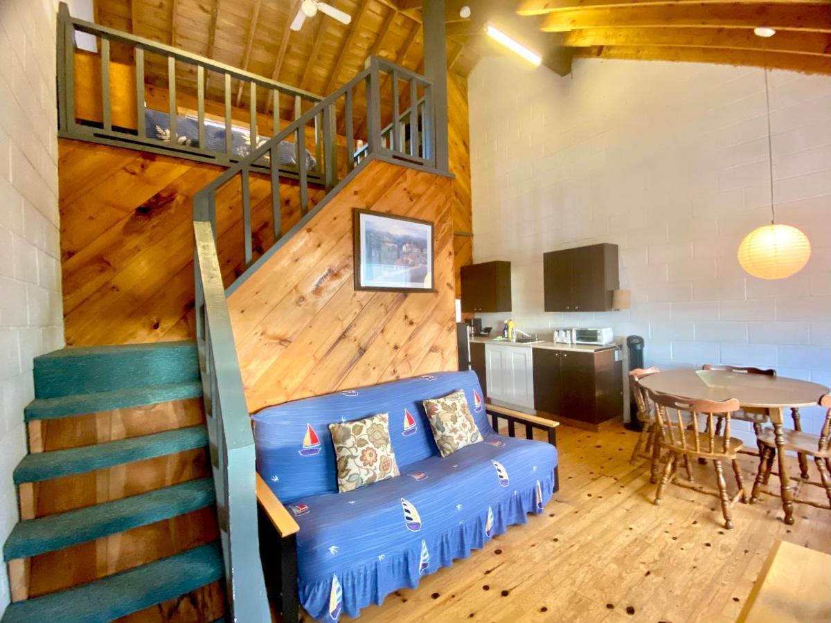 The Waterfront Motel Grand Barachois Εξωτερικό φωτογραφία