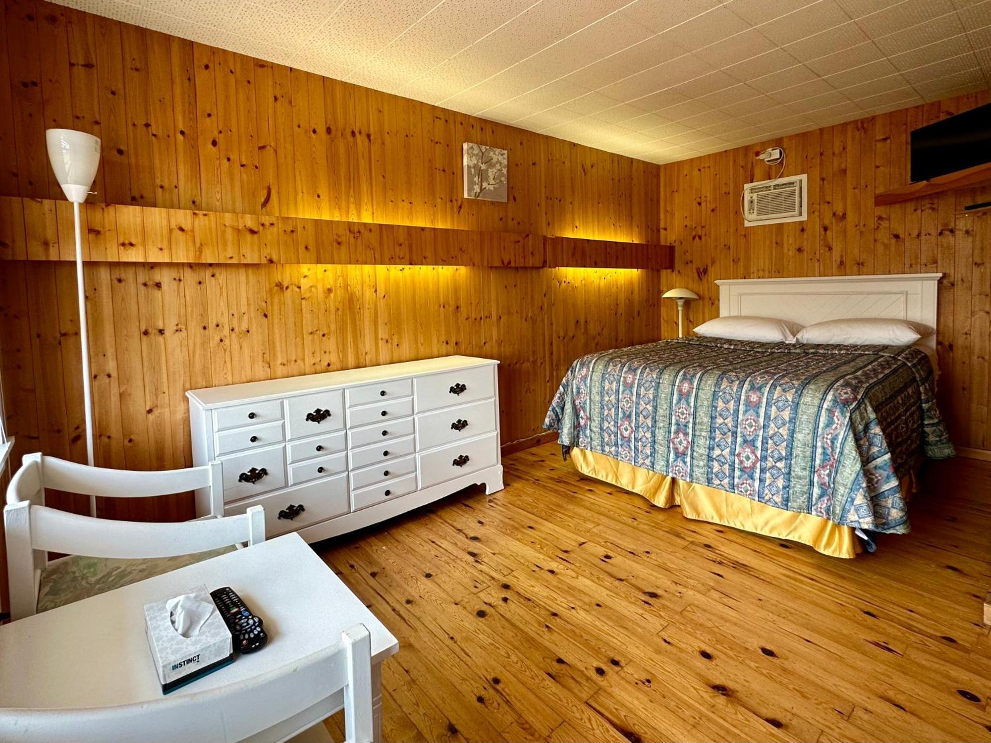 The Waterfront Motel Grand Barachois Εξωτερικό φωτογραφία