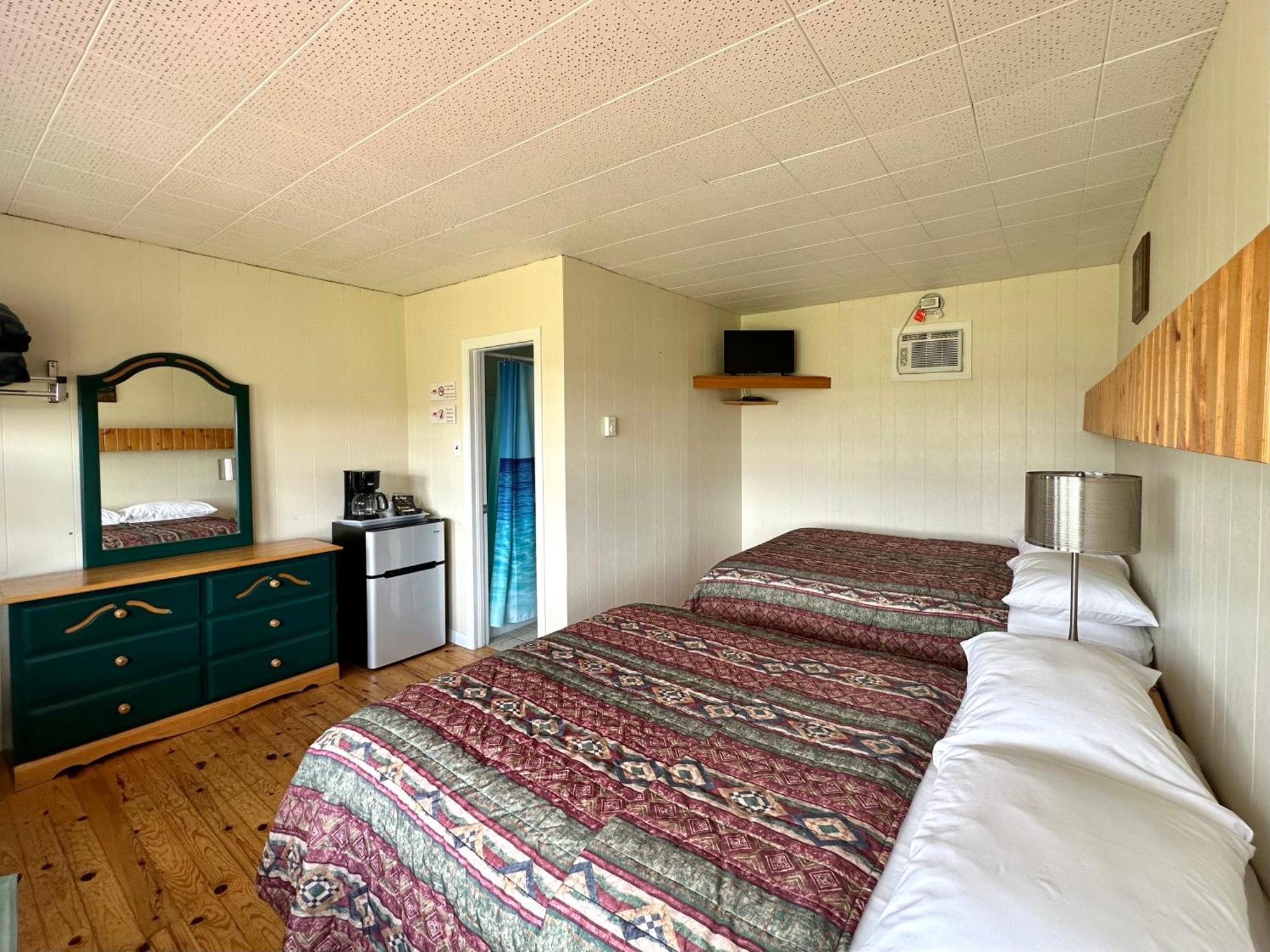 The Waterfront Motel Grand Barachois Εξωτερικό φωτογραφία