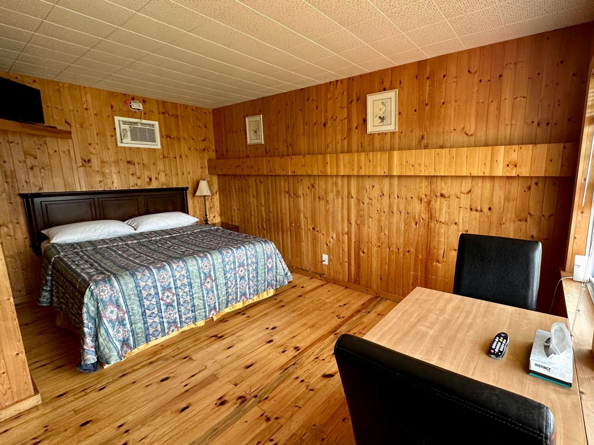 The Waterfront Motel Grand Barachois Εξωτερικό φωτογραφία