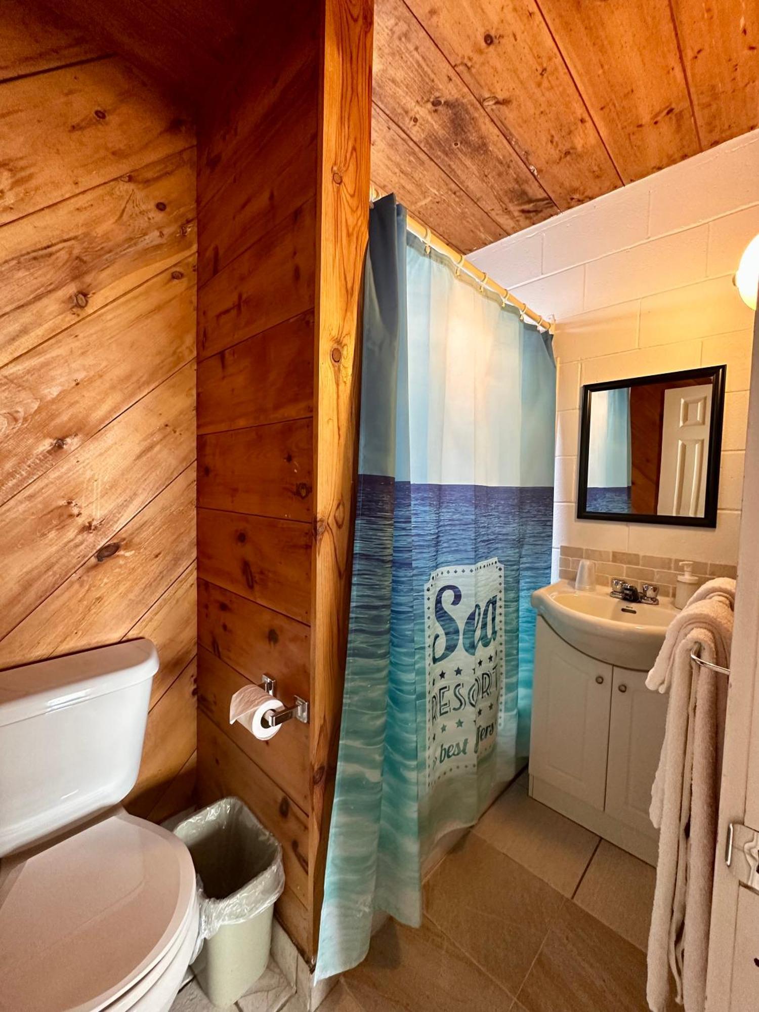 The Waterfront Motel Grand Barachois Εξωτερικό φωτογραφία